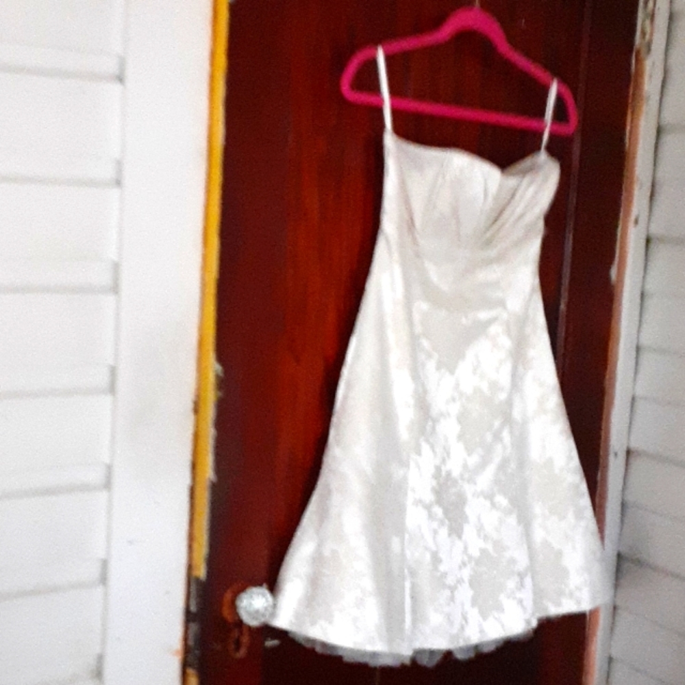 Jessica McClintock for Gunne Sax sz 5 Juniors cream and embossed prom dress NWT
